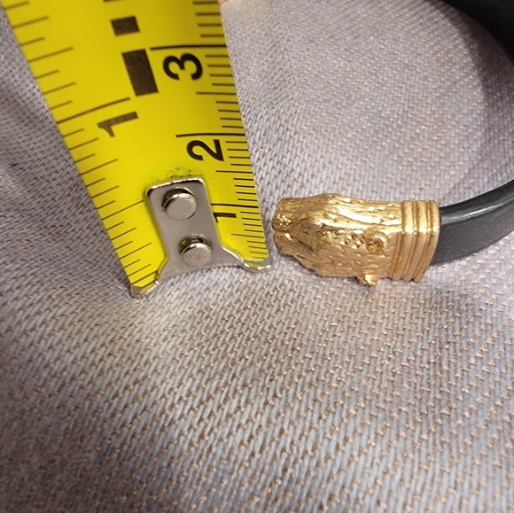 Jewelmint Lioness Head Bracelet Gold Tone with a Leather Band - Picture 8 of 10